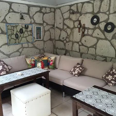 Sari Kosk Butik Otel Alaçatı