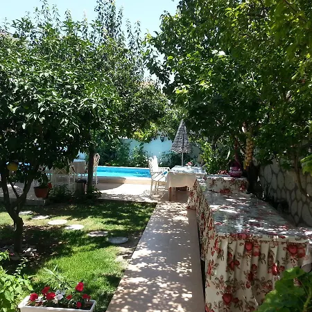 Sari Kosk Butik Alaçatı